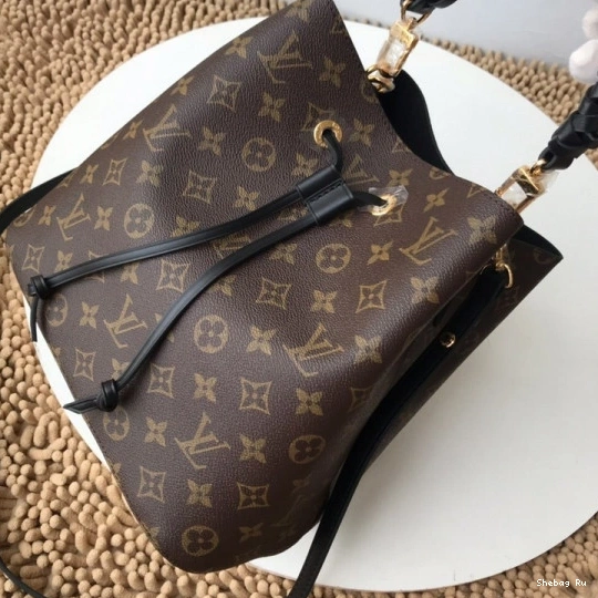 VUITTON LOUIS NÉONOÉ 0717
